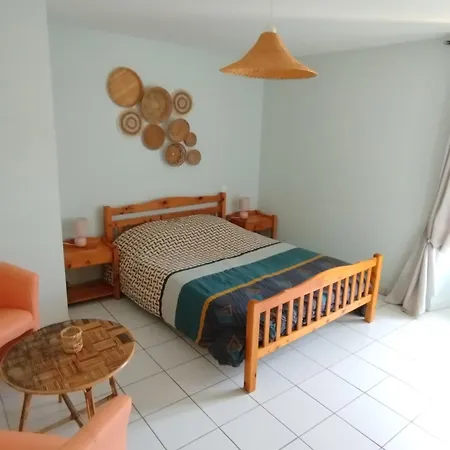 Du Roc Saint Jean * Ayssenes-la-Bacaresse