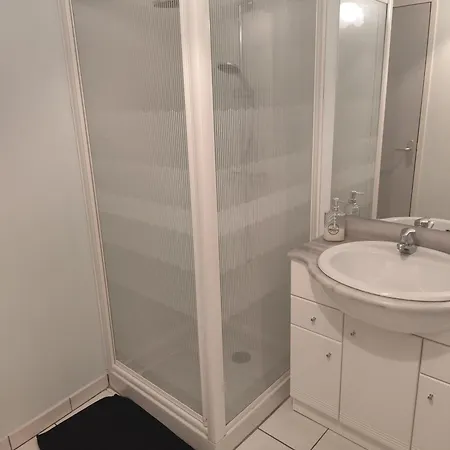 Du Roc Saint Jean Inn